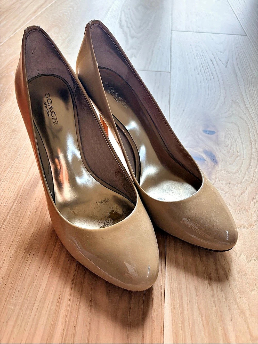 Coach Nala Patent Pumps in Brown US 7.5 M